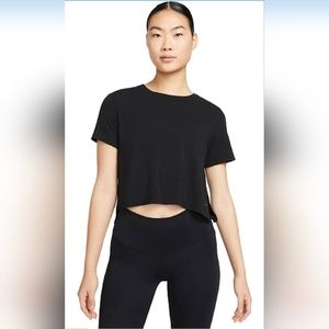 Nike Yoga plus T Shirt